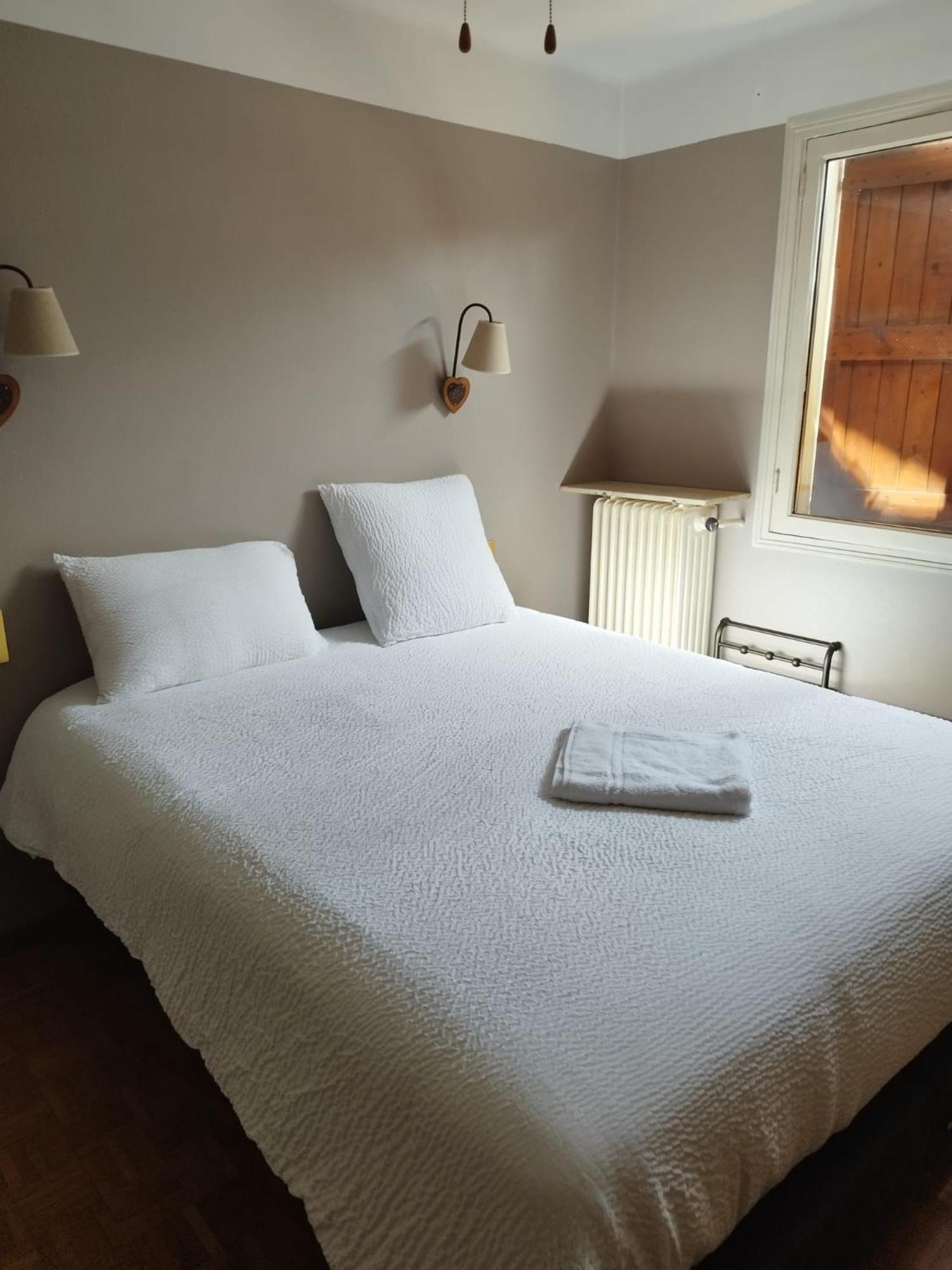 Appart'Hotel Des 3 Vallees Le Pied A Terre Seranon Ngoại thất bức ảnh